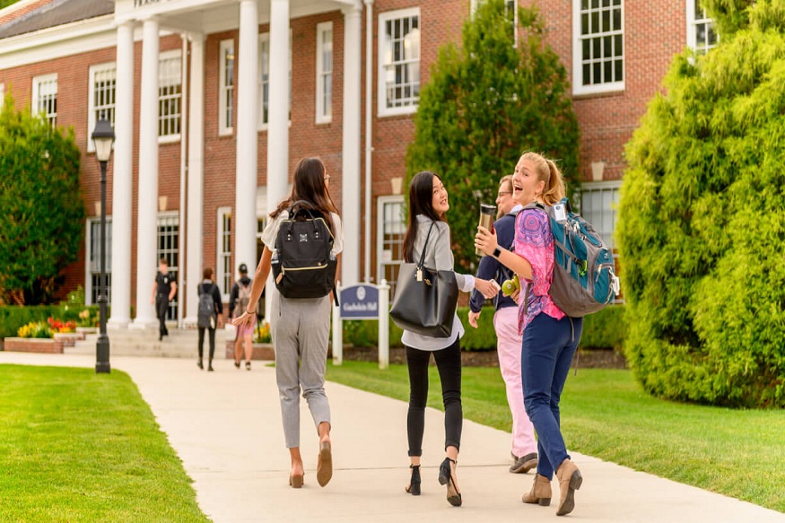 private school with rolling admissions